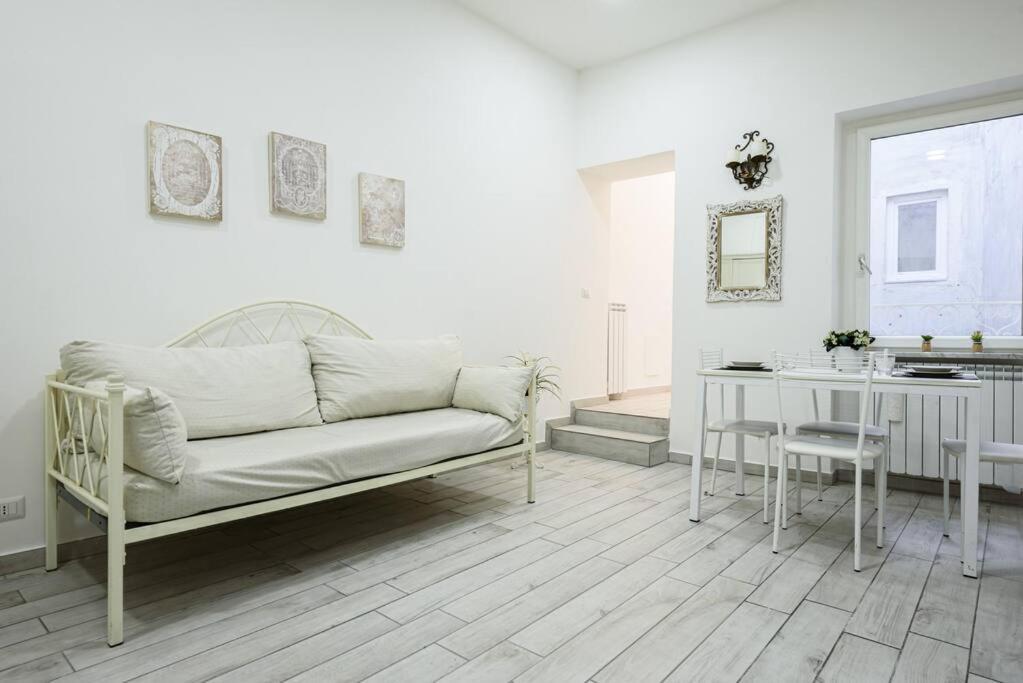 A Due Passi Da Toledo Appartement