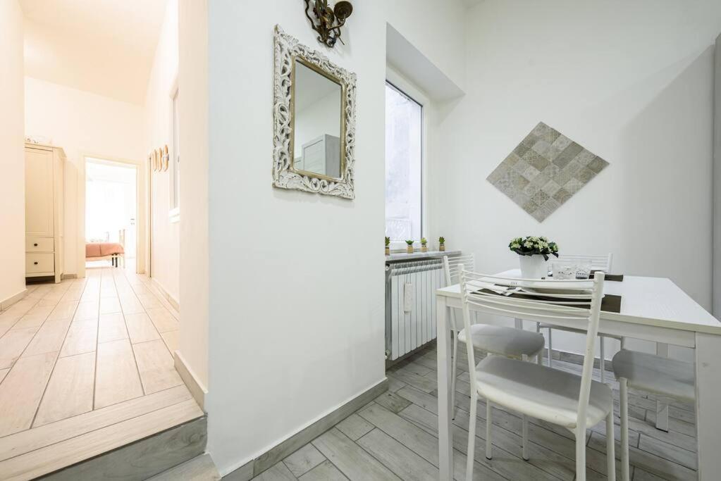 A Due Passi Da Toledo Appartement