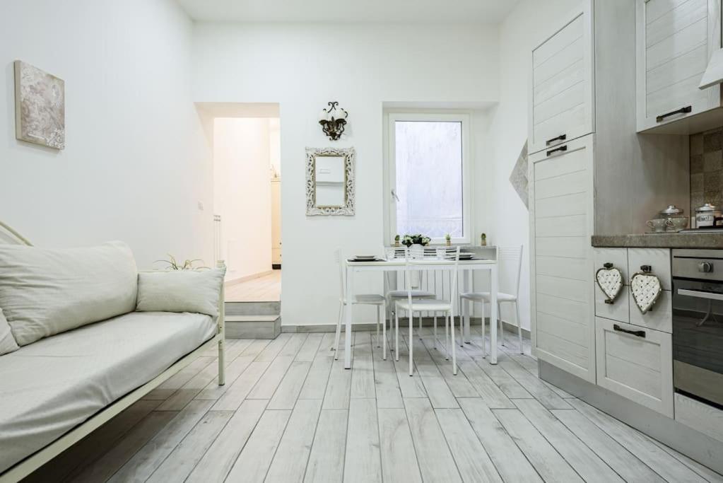 A Due Passi Da Toledo Appartement *
